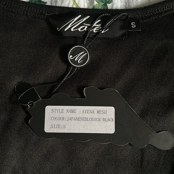 {NWT} MOTEL Avena Mesh Japanese Blossom Dress - Picture 9 of 10